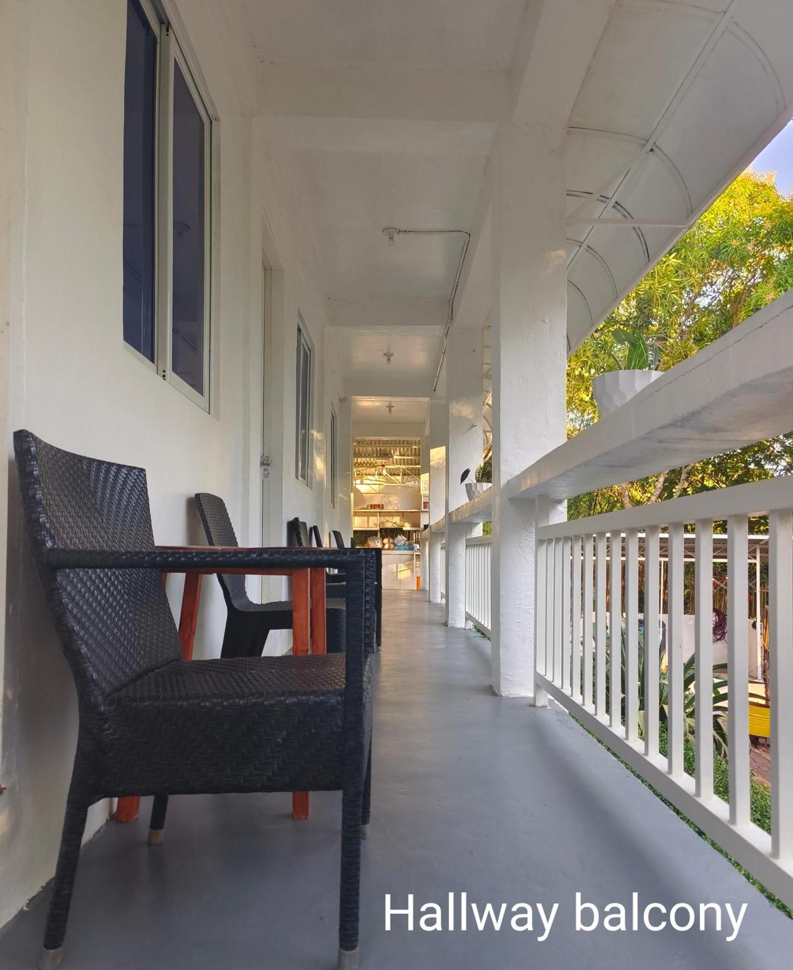 Ani Marie Guest House Coron Exterior foto