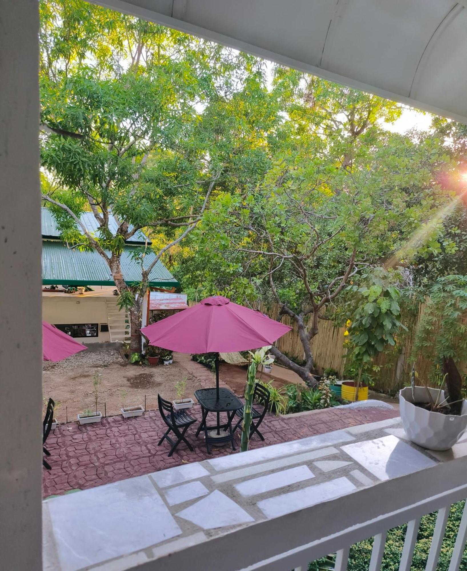 Ani Marie Guest House Coron Exterior foto